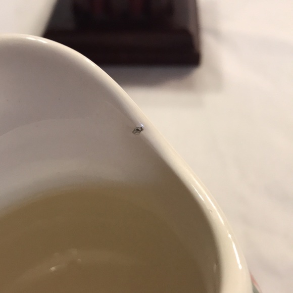 Vintage Christmas poinsettia pitcher - Picture 8 of 9